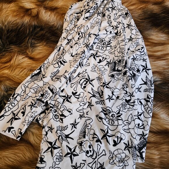 Torrid Betsey Johnson Cardigan Skull Crossbones Hearts Tattoo Love Roses 3 3X - Picture 5 of 8